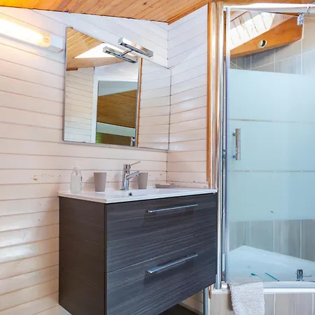 Le Poulailler Holiday home Saubrigues